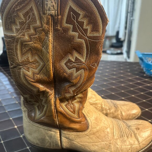 Vintage Mercedes Two-Tone Cowboy Boots – Distressed Leather Western Wear - Picture 6 of 9